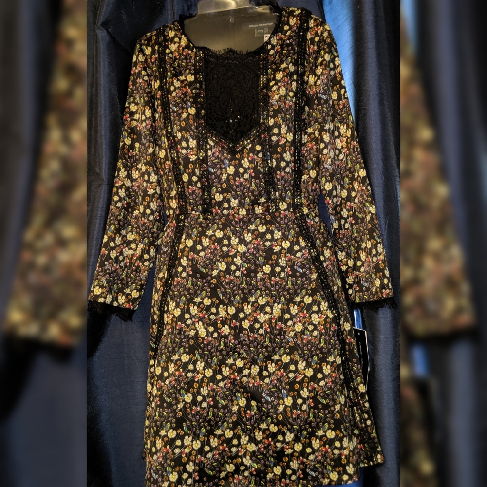 Dress - Picture 4 of 6